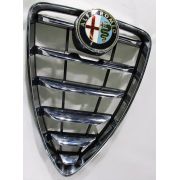calandre noir avec moulures chromées Alfa Romeo Mito