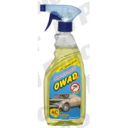 Spray liquide pour enlever les insectes sur votre carrosserie automobile